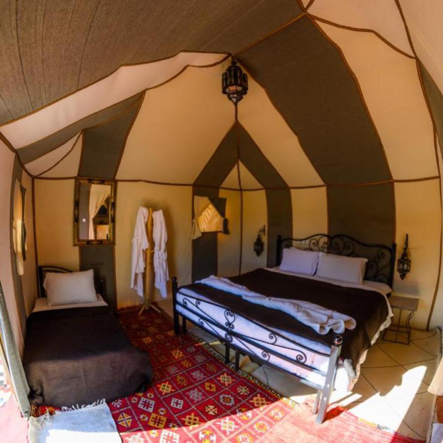 Sahara Tours luxury camp Hotel Merzouga Bagian luar foto