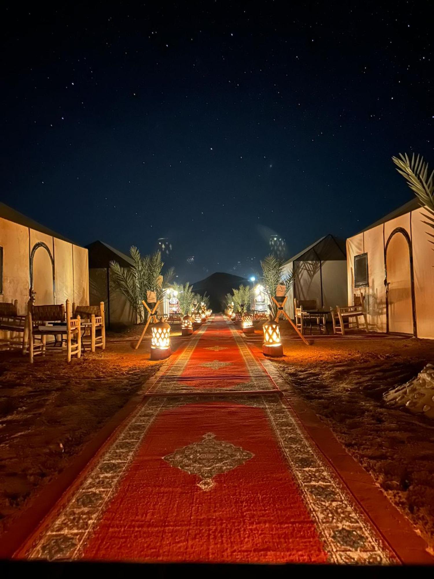Sahara Tours luxury camp Hotel Merzouga Bagian luar foto