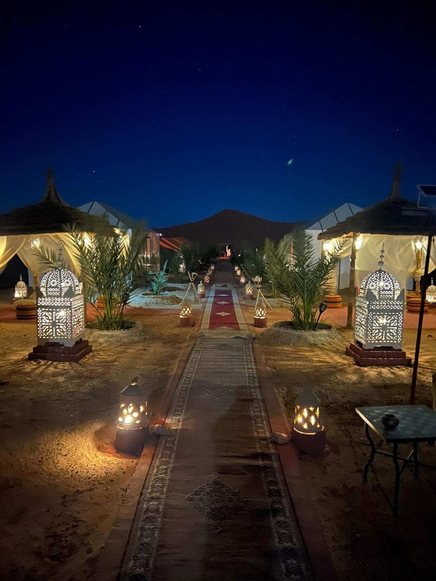 Sahara Tours luxury camp Hotel Merzouga Bagian luar foto