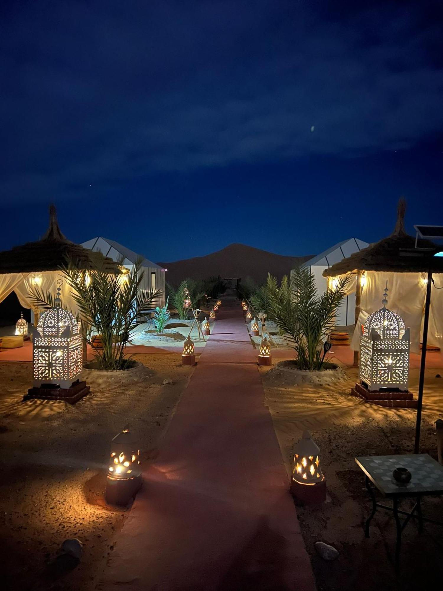 Sahara Tours luxury camp Hotel Merzouga Bagian luar foto