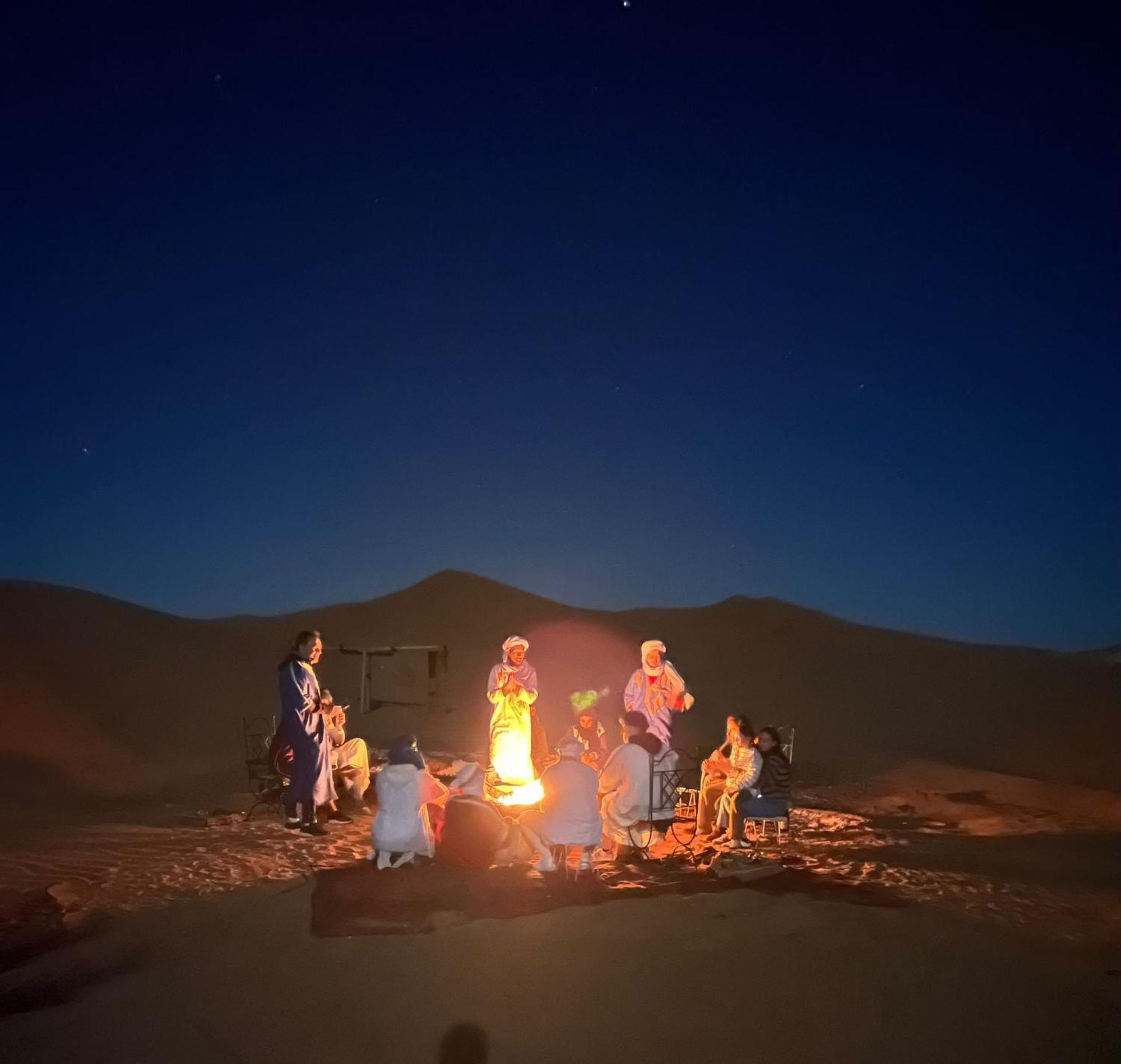 Sahara Tours luxury camp Hotel Merzouga Bagian luar foto
