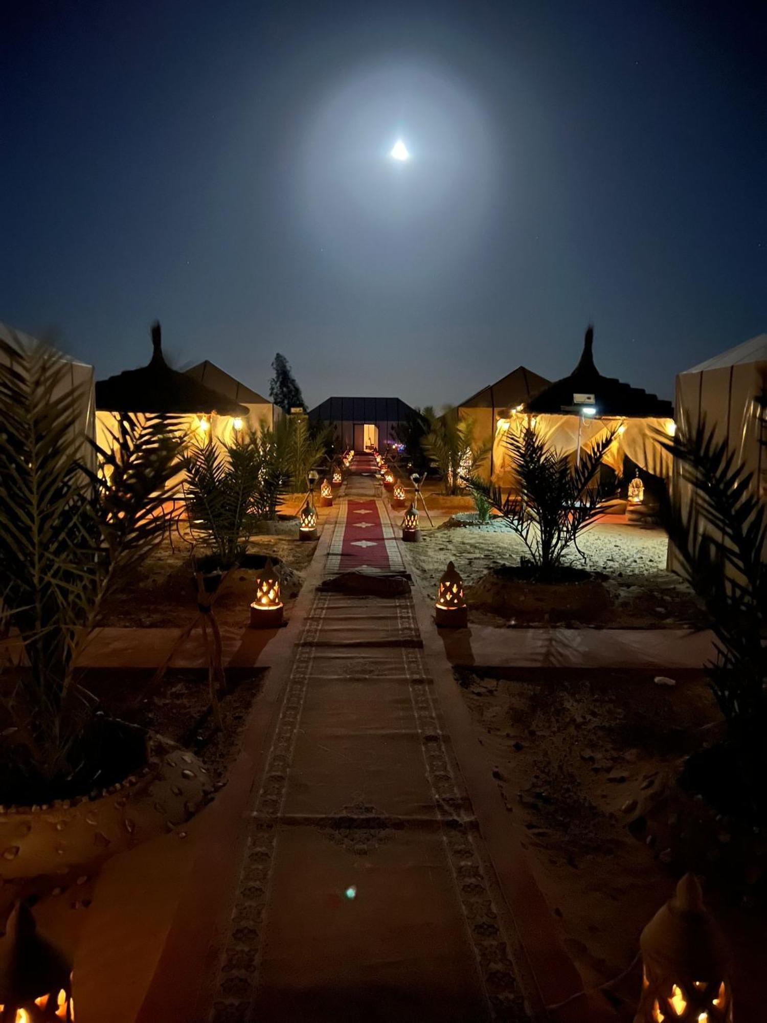 Sahara Tours luxury camp Hotel Merzouga Bagian luar foto